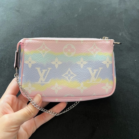 Louis Vuitton Handbags - Louis Vuitton Escale Pochette